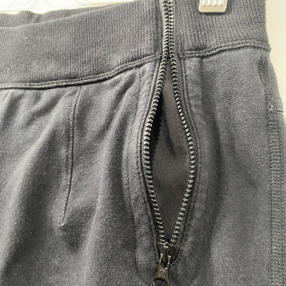 Lululemon Rejuvenate Sweat Pants French Terry in Black size 8 - Picture 12 of 13